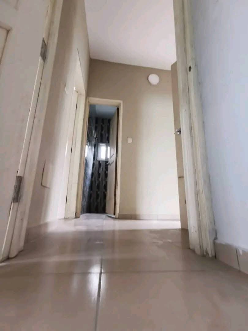 Maison 3 chambres salon en location à Kpogan – 160 000 FCFA par mois