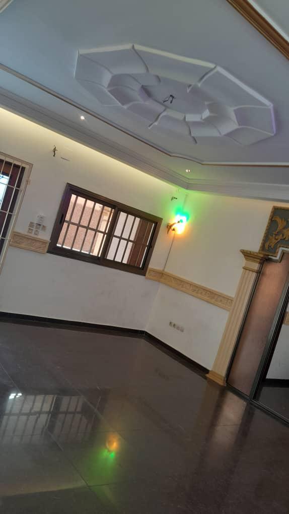 Villa 3 chambres à louer à Léo 2000 - 250000 FCFA