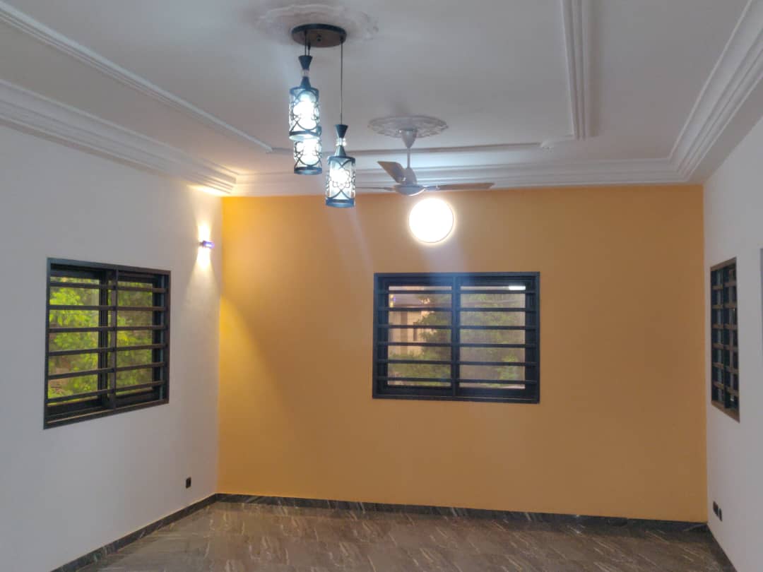 Appartement 3 chambres salon à louer à Hédzranawoé Tshinga – 140000 FCFA