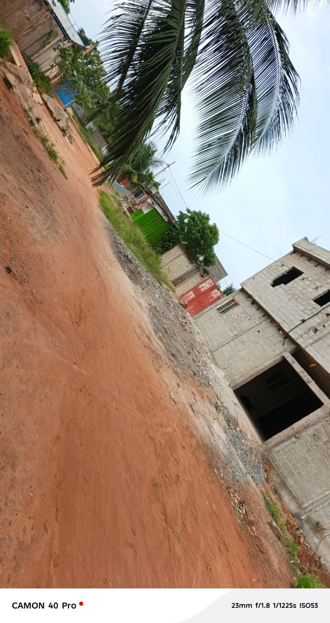 Terrain de 1 lot et 1/4 à Agoè Legbassito Avinato en vente – 30 millions FCFA