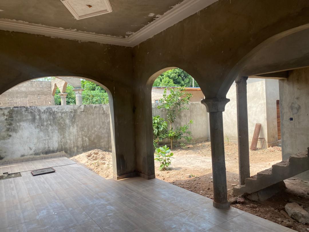 Villa 2 chambres à vendre à Apessito Sadko – 28 millions FCFA