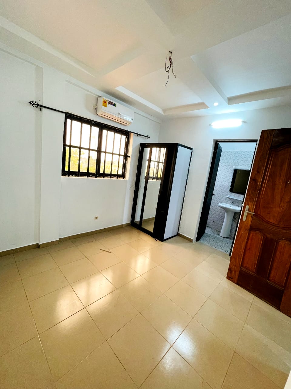 Villa duplex 5 chambres en vente à Avénou Factory – 170 millions FCFA