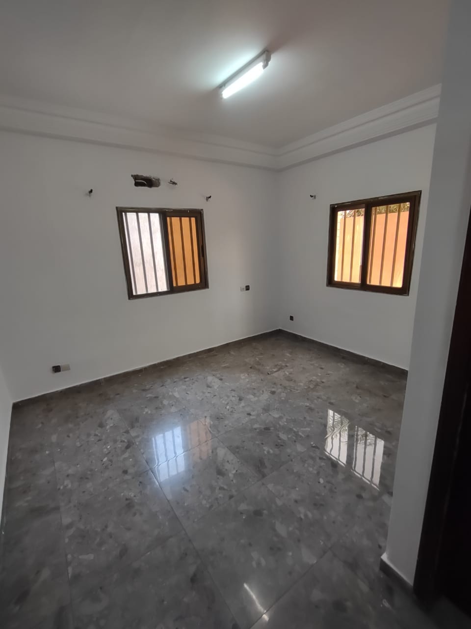 Villa duplex 5 chambres en vente à Adidoadin – 48 millions FCFA