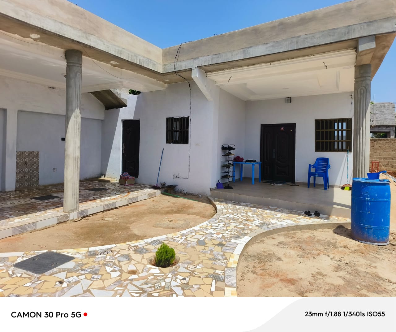 Villa 2 chambres en vente à Apessito – 28 millions FCFA