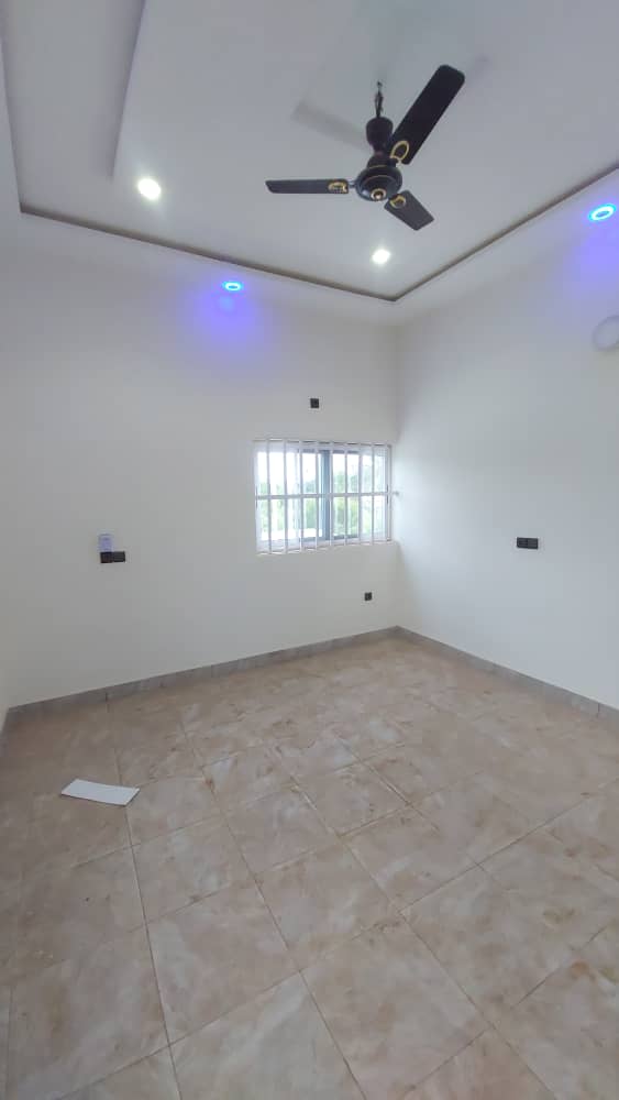 Villa R+2 de 6 chambres à louer à Adidogomé Ségbé – 500000 FCFA