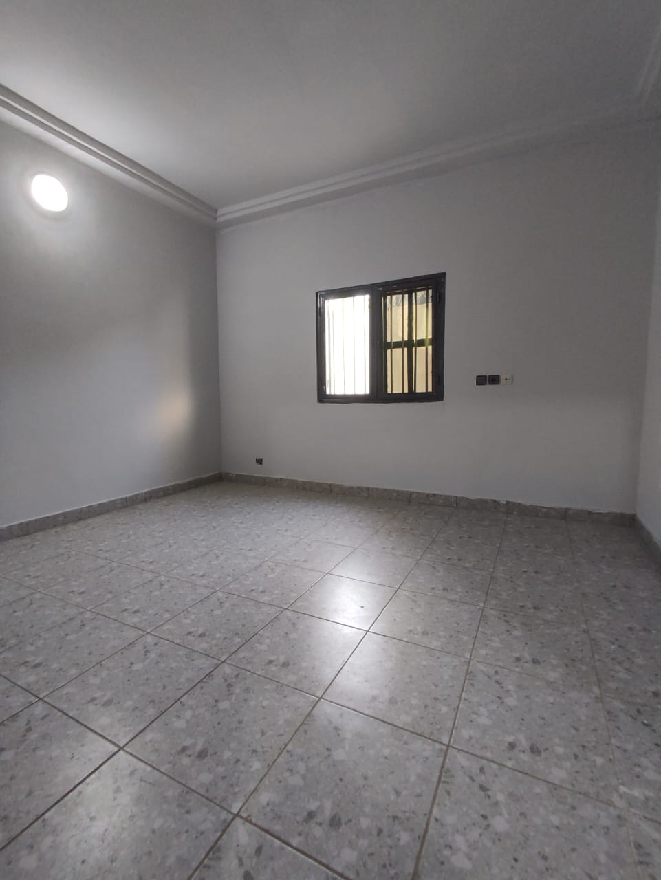 Appartement 3 chambres à louer à Novissi – 200 000 FCFA