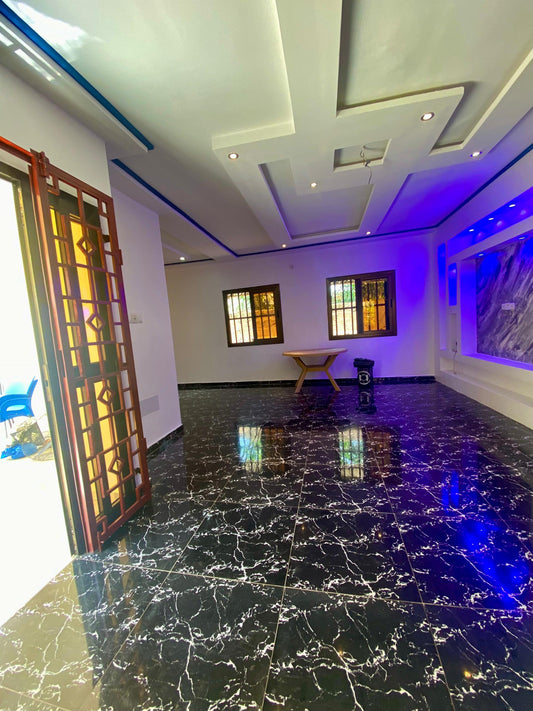 3 chambres salon à louer à Djagblé Lowoe – 80 000 FCFA/mois