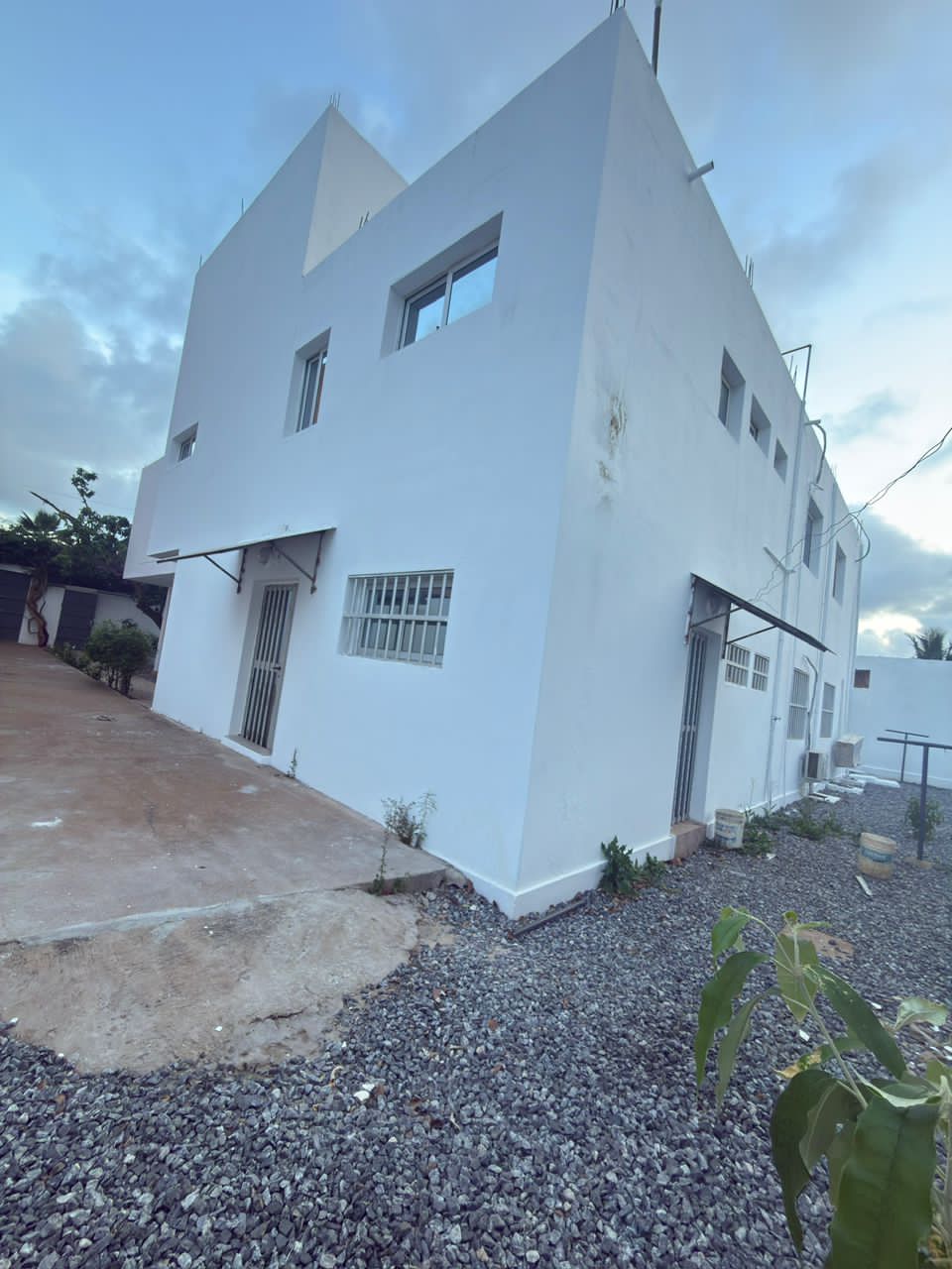 Villa 7 chambres à louer à Tokoin Hopital – 600.000 FCFA