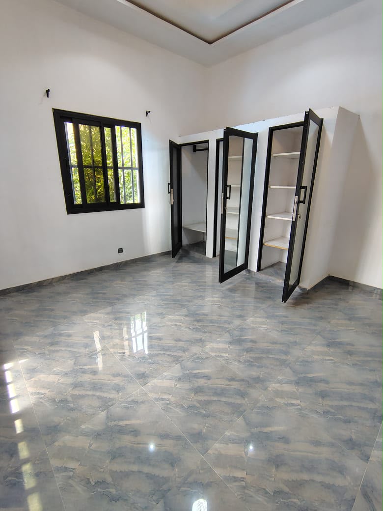 Appartement à louer à Kégué près du CHR – 110 000 FCFA