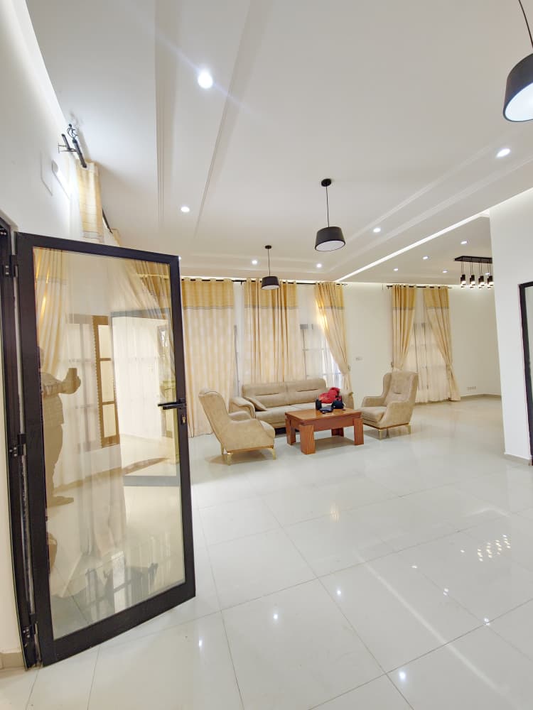 Villa duplex 4 chambres en vente à Agoè-Légbassito Madjikpéto – 95 millions FCFA