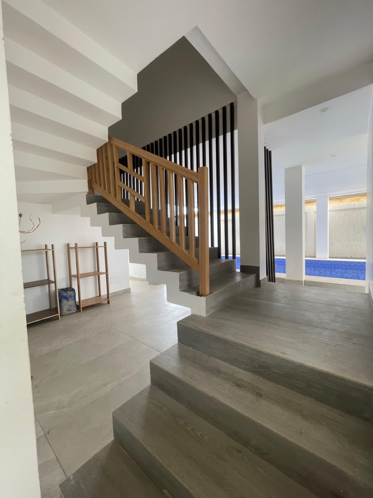 Villa duplex 4 chambres à louer à Tokoin Séminaire – 1 500 000 FCFA/mois