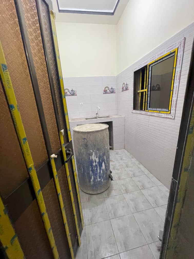 Appartement 2 chambres à louer à Agoè Plateau, non loin du carrefour Pardon – 100 000 FCFA