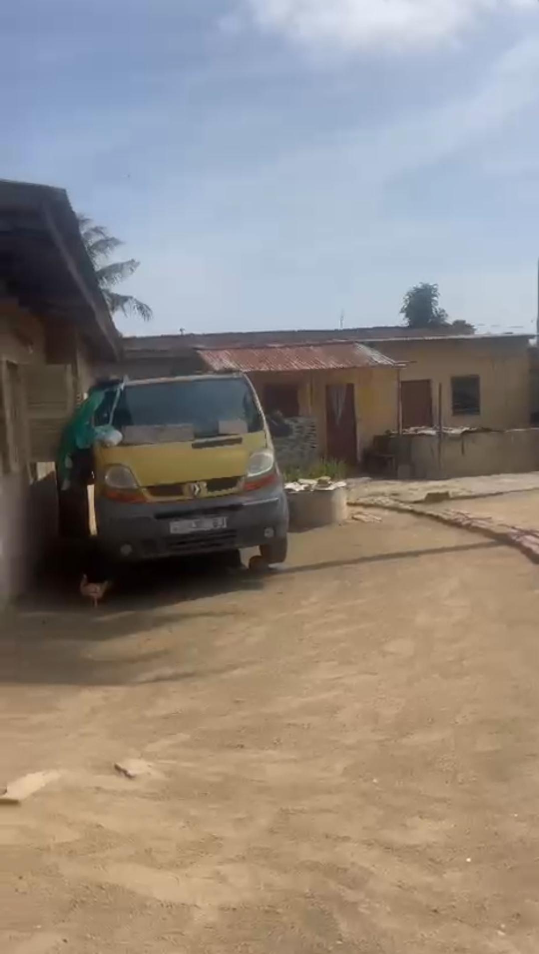Terrain de 310 m² en vente à Nyekonakpoè, proche du goudron – 45 000 000 FCFA