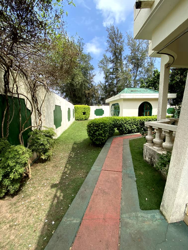 Villa 3 chambres à louer à Forever – 500 000 FCFA