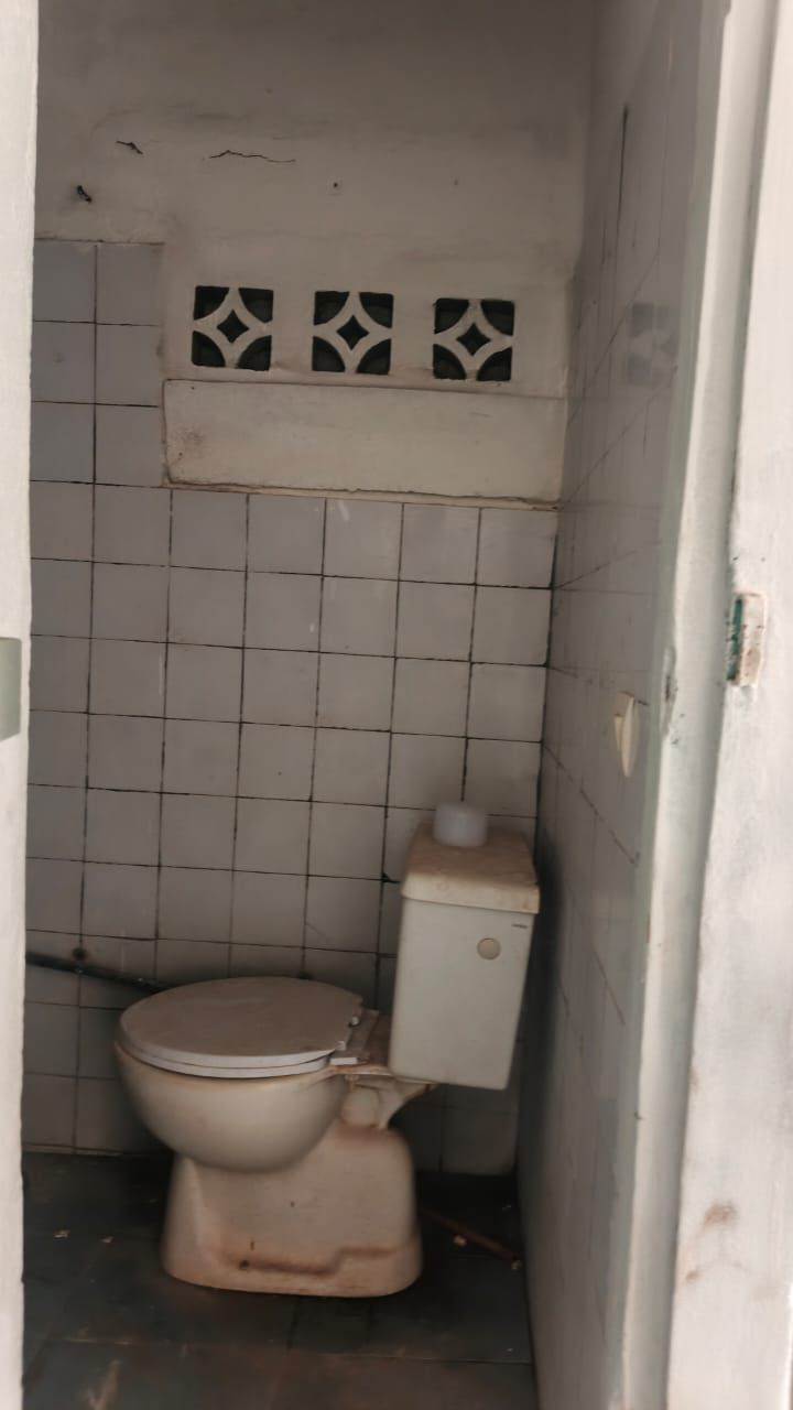 Boutique avec magasin et cuisine en location à Avedji – 120 000 FCFA