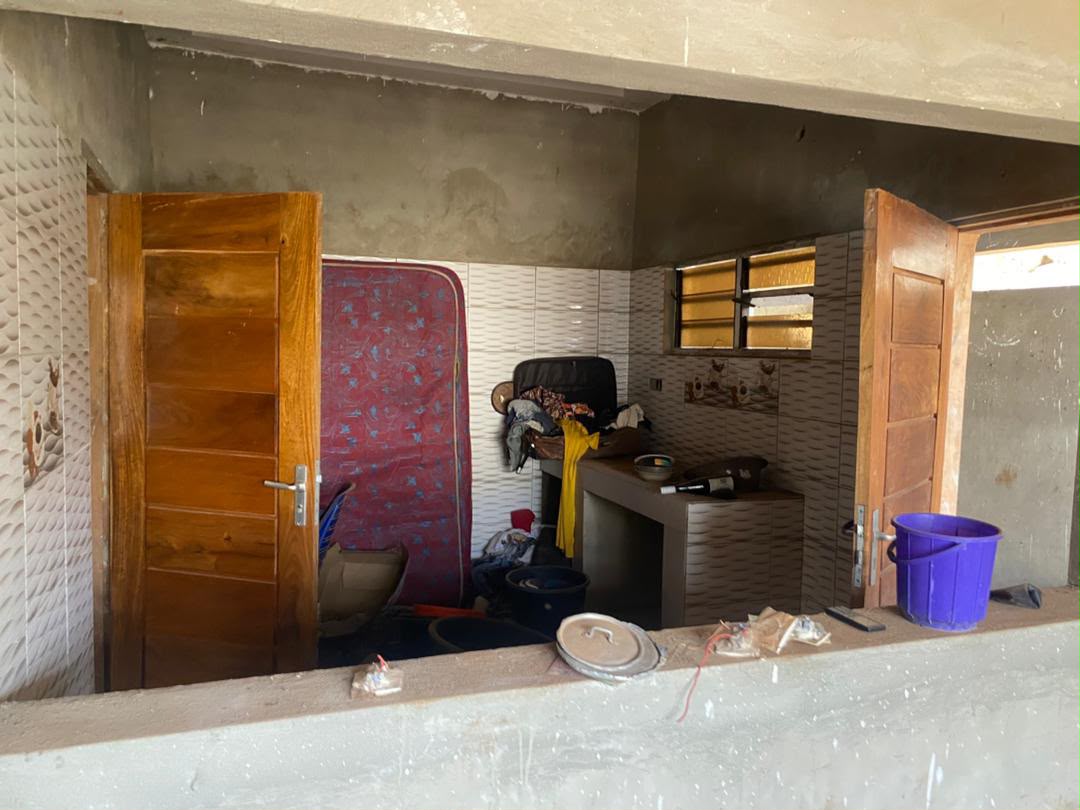 Villa 2 chambres en vente à Apessito Sadko – 28 millions FCFA