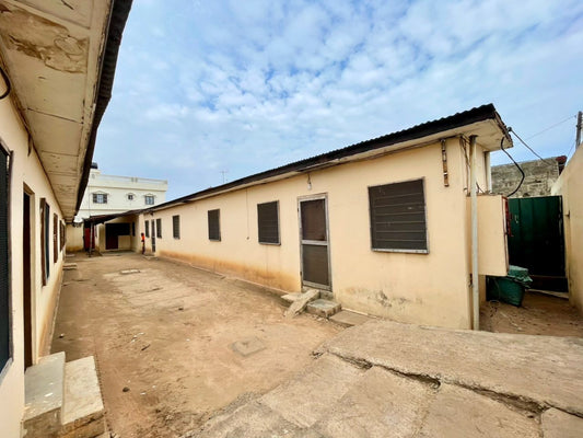 Maison 6 chambres de 600 m² en vente à Novissi – 95 millions FCFA