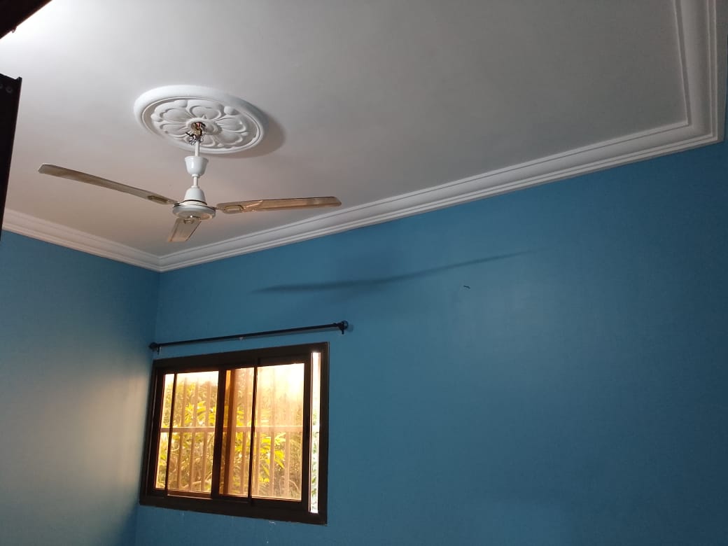 Appartement 2 chambres à louer à Dijdjolé Obu – 90 000 FCFA/mois