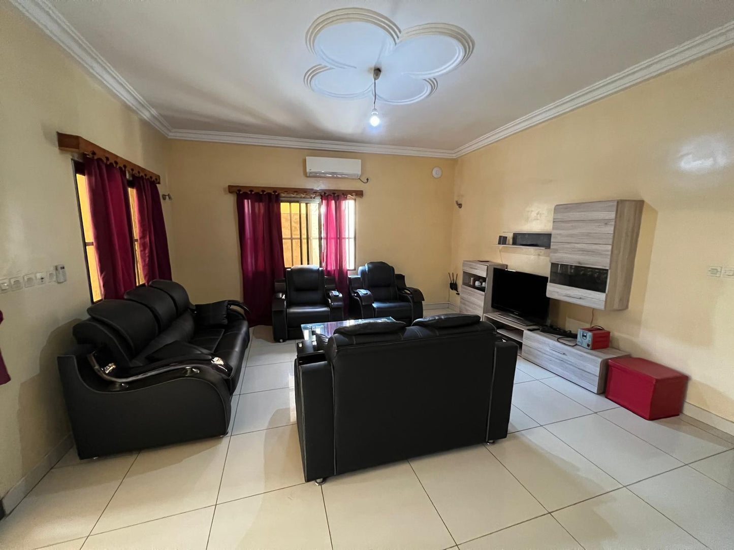 Villa 5 pièces en vente à Adidogomé – 125 millions FCFA