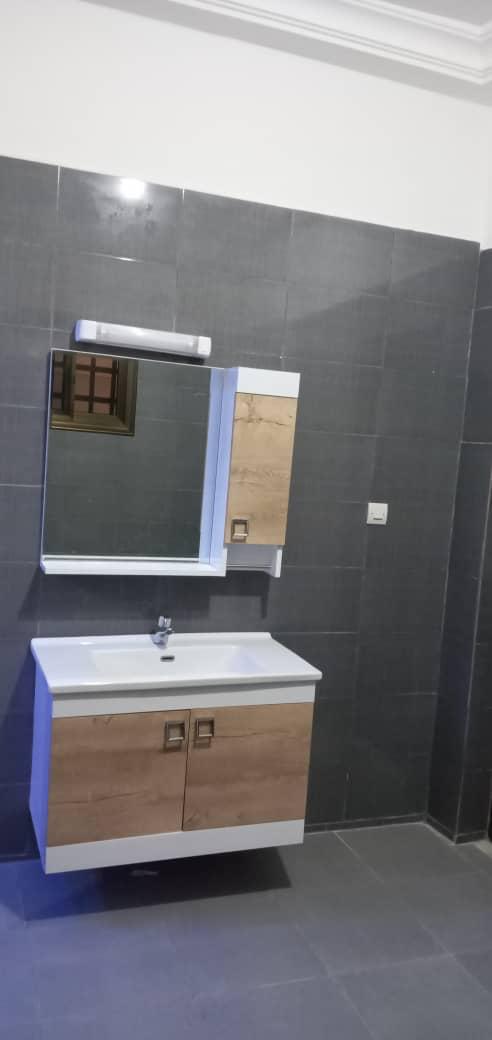 Appartement meublé 2 chambres à louer à Avepozo côté plage – 350 000 FCFA