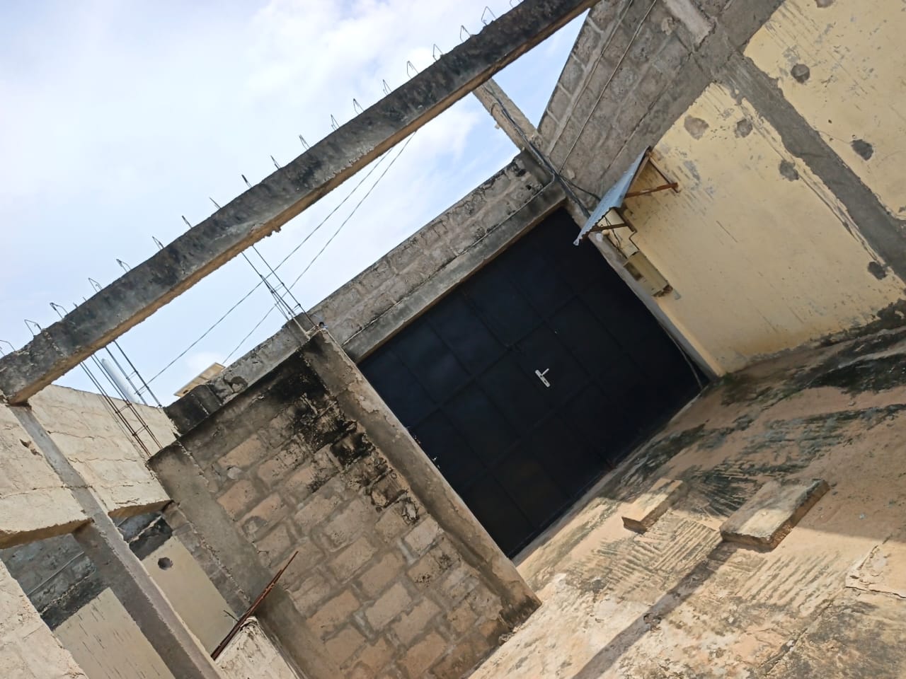 Maison en vente en bordure de goudron à Adidogomé Atigangomé – 27 000 000 FCFA