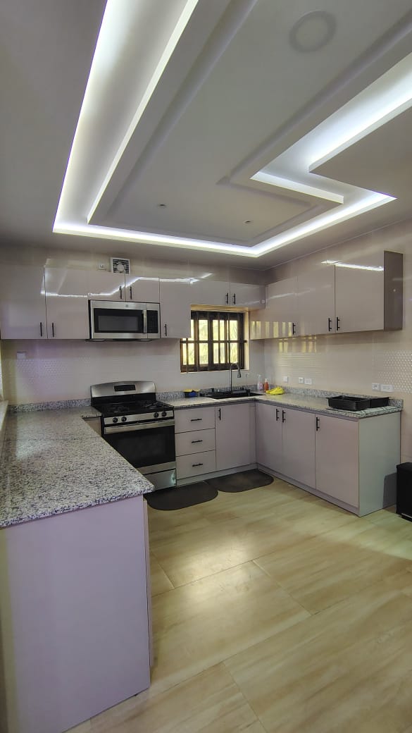 Appartement 3 chambres salon en location à Adidogomé Wognomé – 250000 FCFA