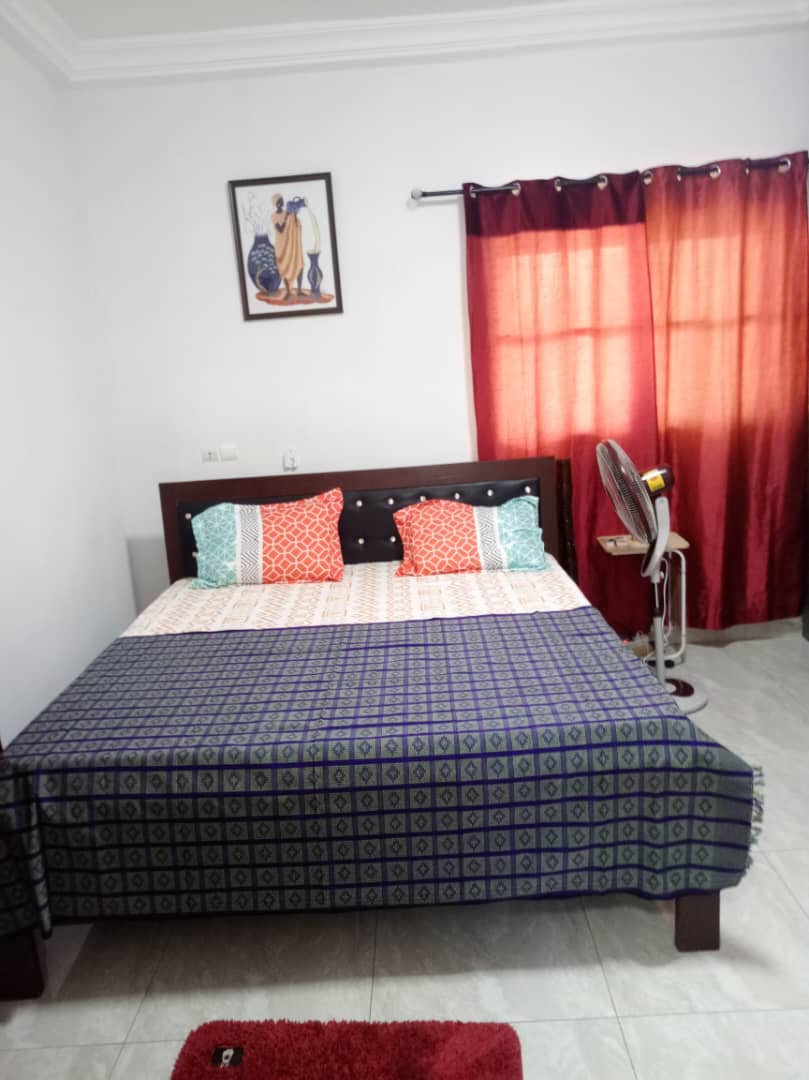 Villa 7 appartements en vente à Agoè Sogbossito – 60 millions FCFA
