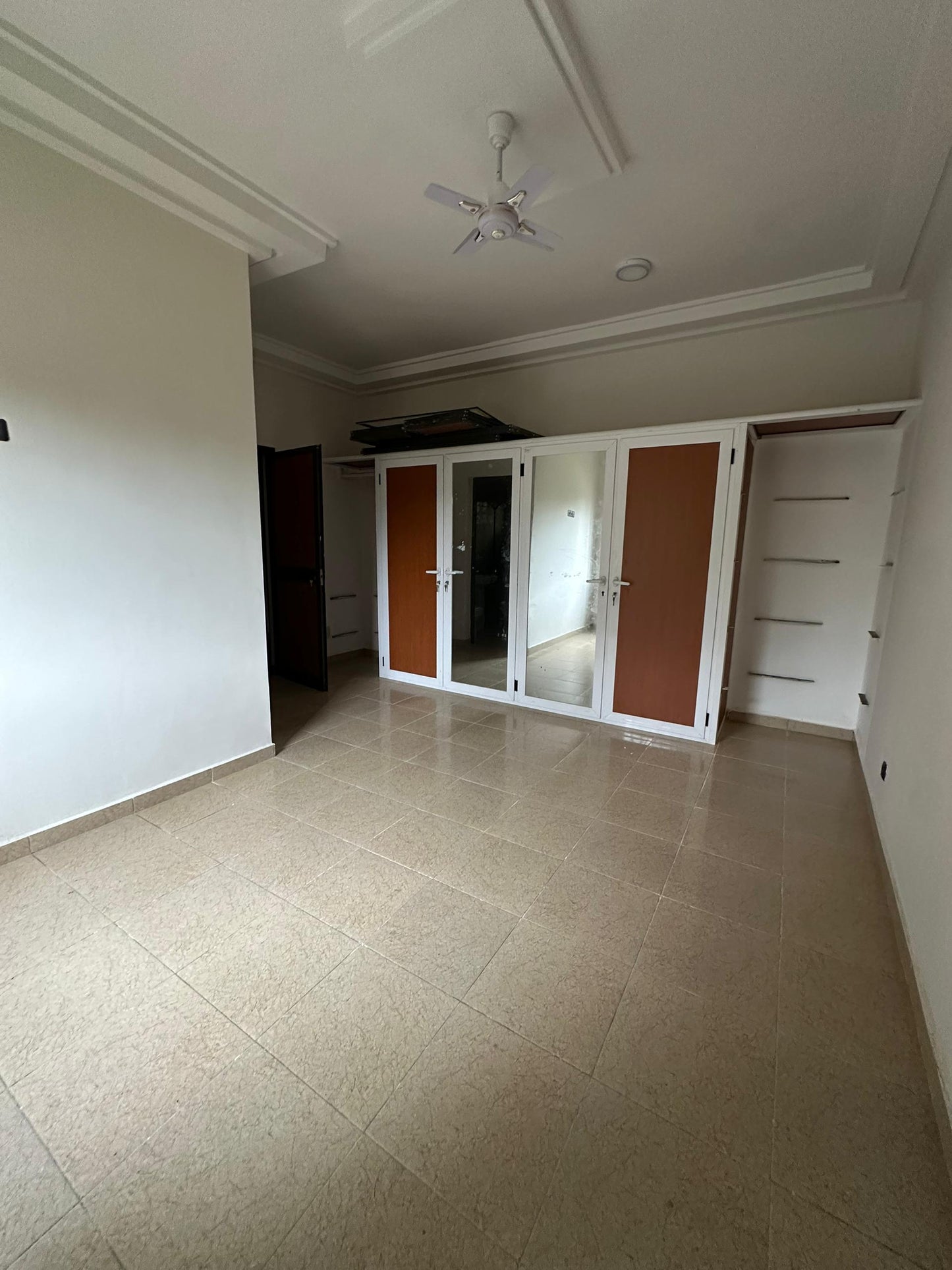 Appartement 2 chambres en location à Adidogomé Atigangomé – 100 000 FCFA