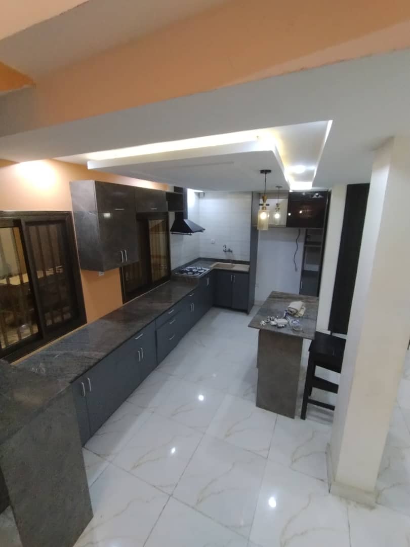 Villa duplex à louer à Tokoin-Nukafu – 500000 FCFA
