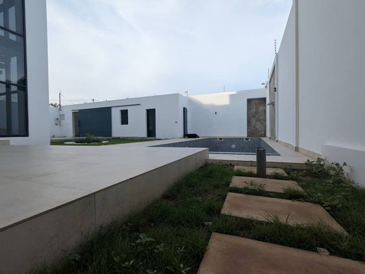 UNE VILLA AU BORD DE LA MER À VENDRE À BAGUIDA Sub