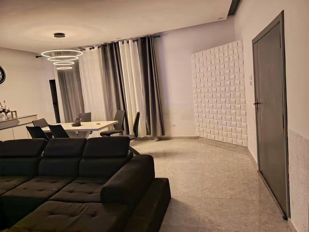 Villa meublée en vente à Kégué Zogbédji – 70 millions FCFA