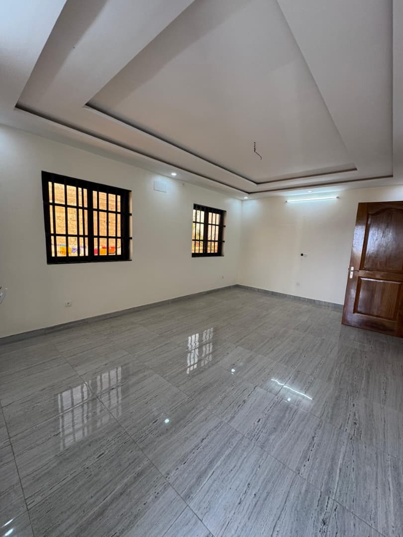 Belle villa 4 chambres en vente à Sagbado Logoté – 90 millions FCFA