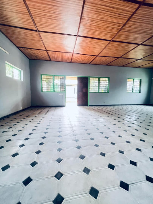 Villa 2 chambres en location à Tokoin Super Taco – 150 000 FCFA/mois