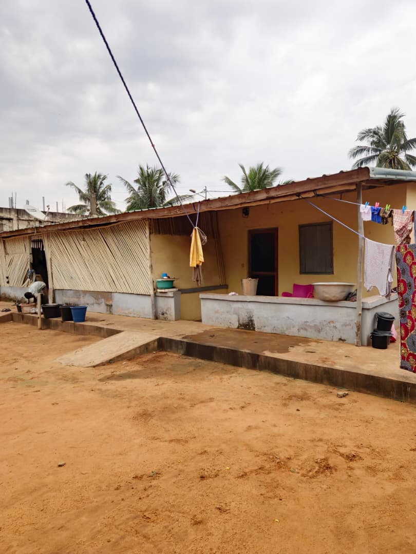 Maison 2 pièces sur 1 lot en vente à Agoè Aŋomé – à partir de 60 millions FCFA