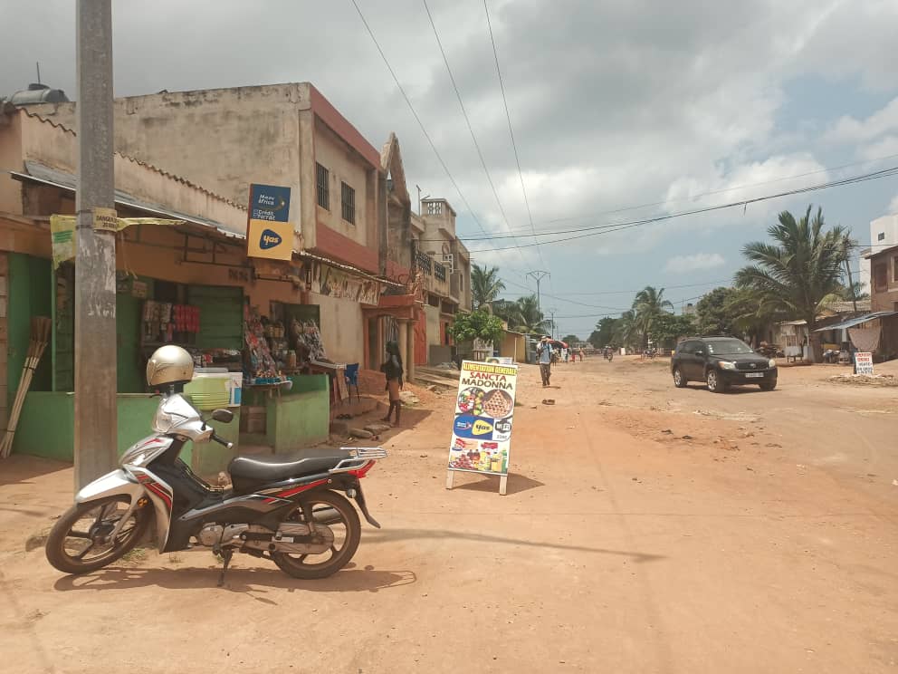 Deux boutiques en vente en bordure de goudron à Adidogomé Apédokoè – 8 millions FCFA