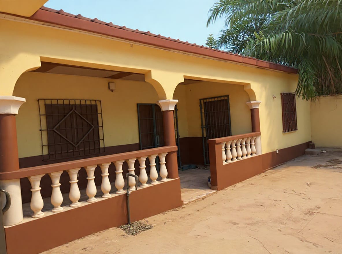 Villa 2 chambres en vente à Zanguéra Klikamé – 14 millions FCFA