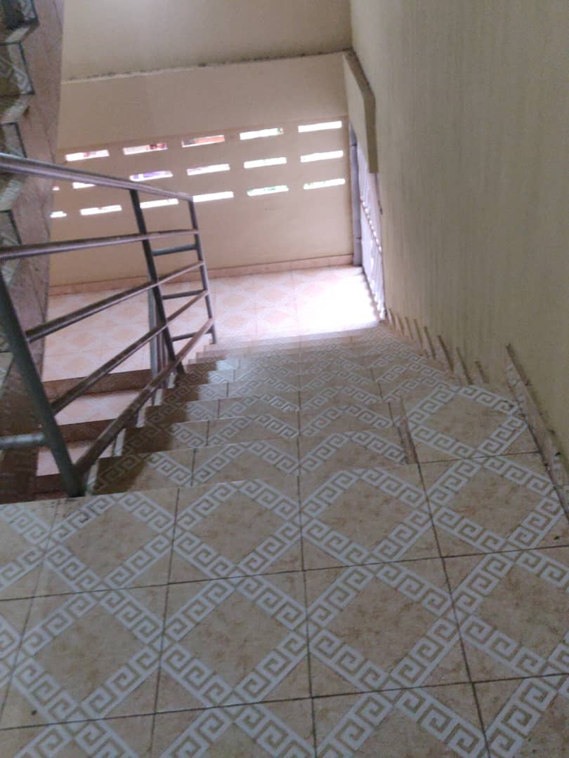 Appartement 3 chambres salon à louer à Hédzranawoé Tshinga – 140000 FCFA