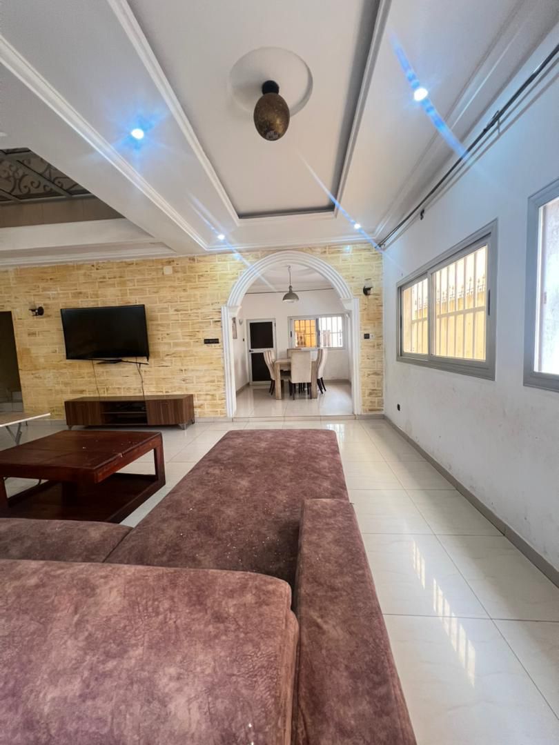 Villa duplex de 300 m² en vente à Agoè Cacavéli – 180 millions FCFA