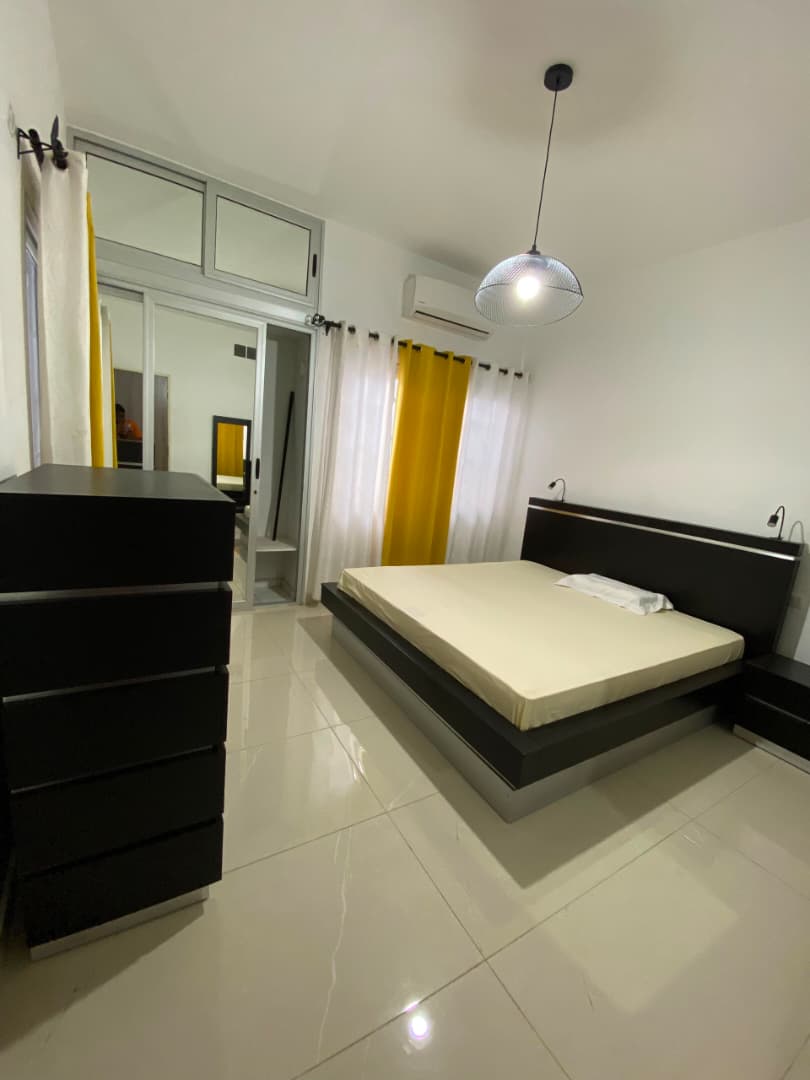 Villa meublée 4 chambres en location à Akodessewa – 1 200 000 FCFA