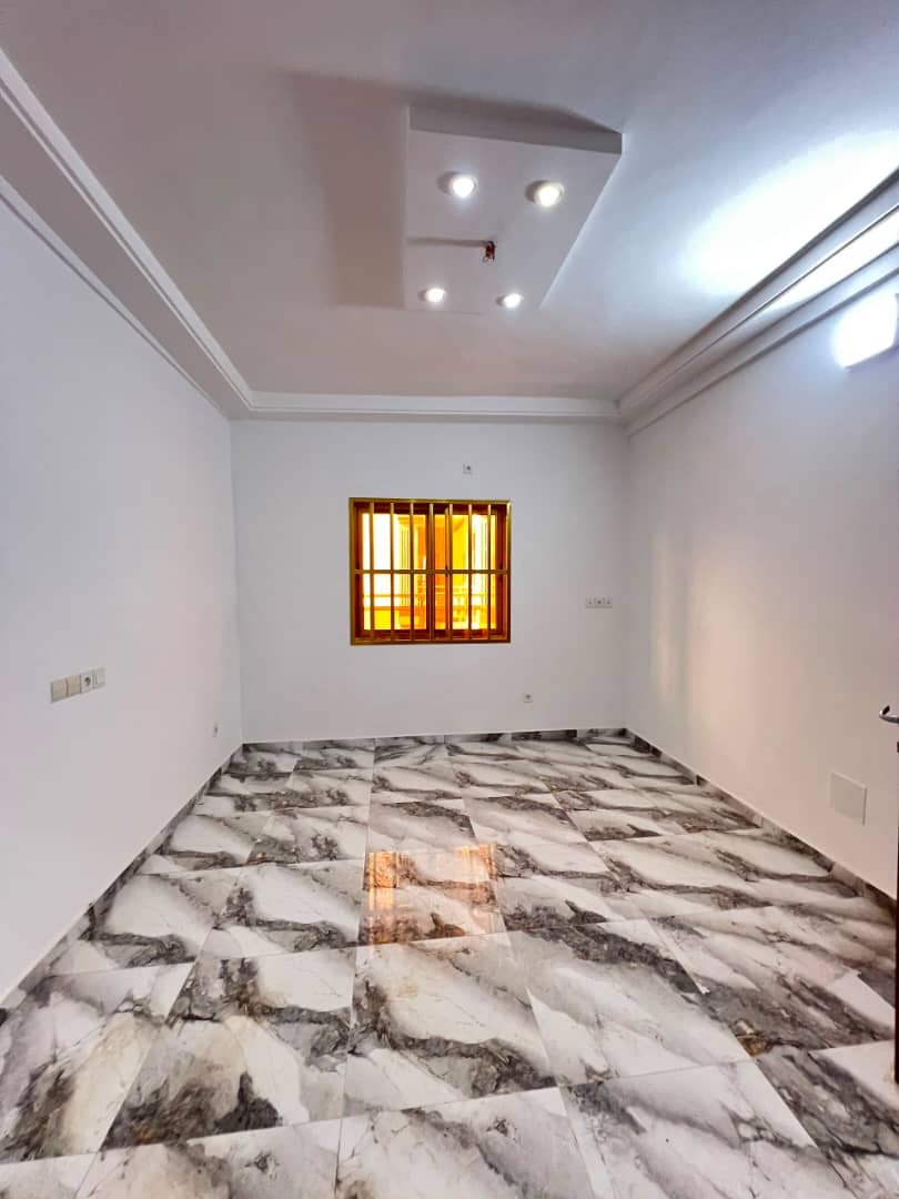 Appartement 2 chambres en location à Djagblé Akakopé – 70 000 FCFA