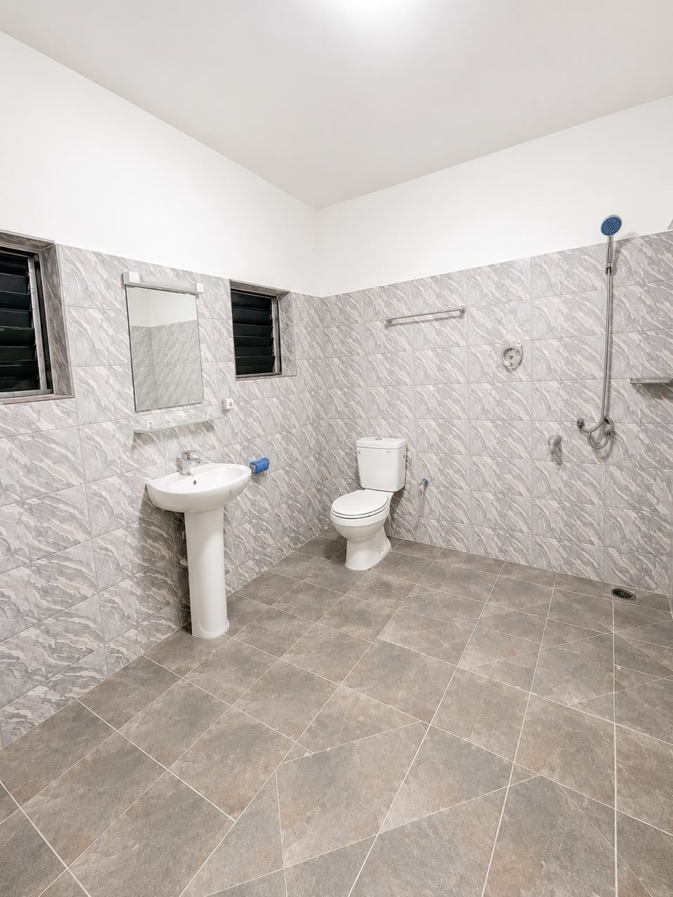 Villa 4 chambres à louer à Agoè Assiyéyé – 200 000 FCFA/mois