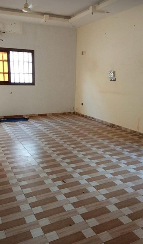 Villa moderne 3 chambres à louer à Apessito – 200000 FCFA/mois