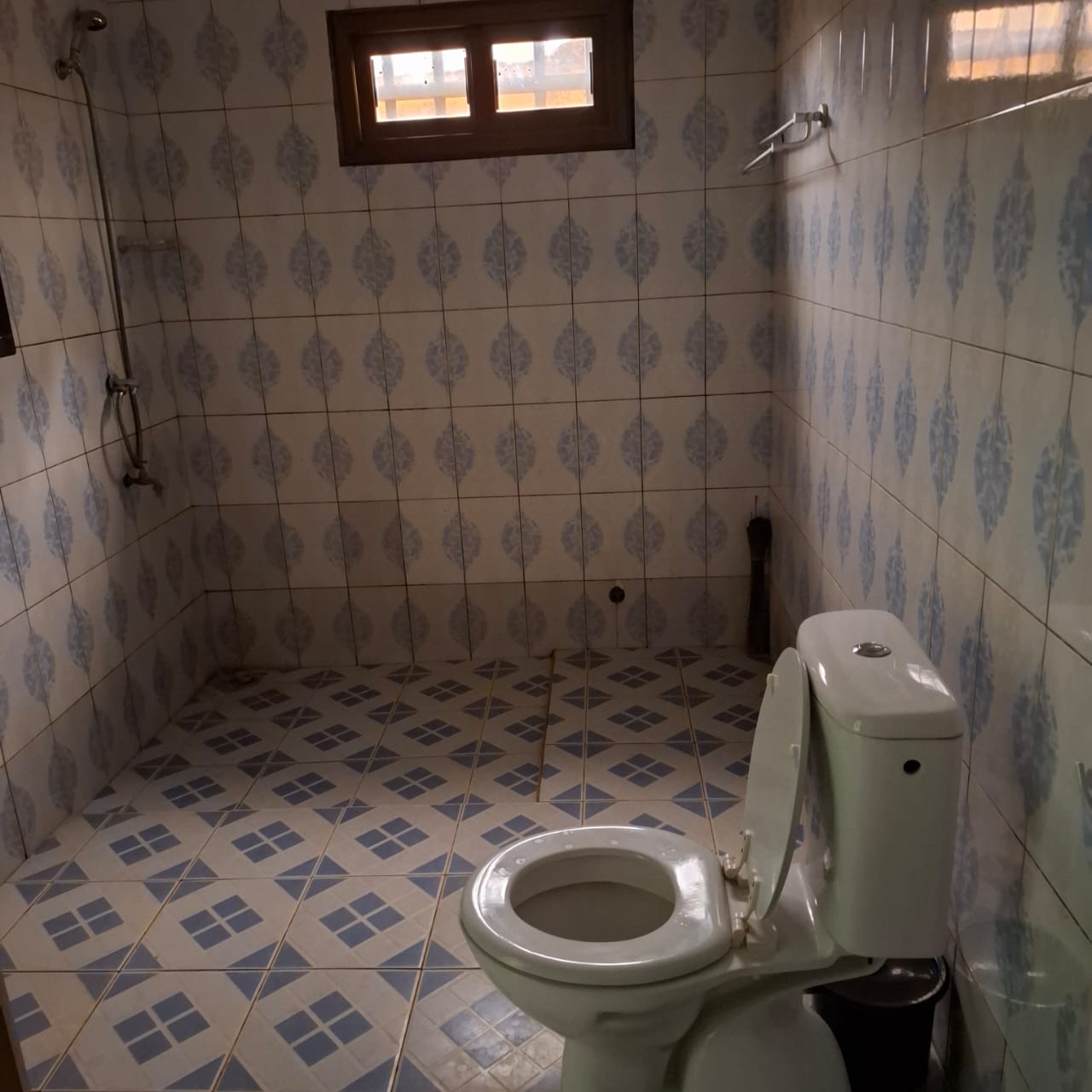 Appartement 2 chambres en location à Agoè Legbassito – 100 000 FCFA/mois
