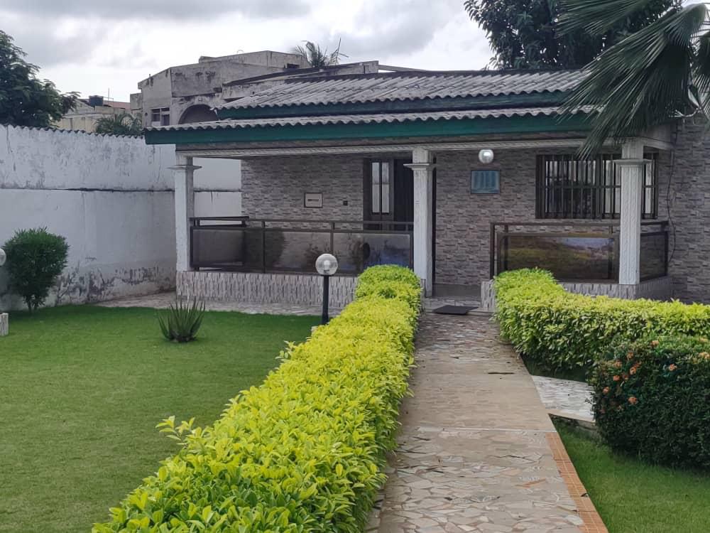 Villa 3 pièces en vente à Totsi Gbonkome – 42 millions FCFA