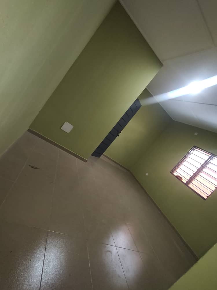 Villa 3 chambres en location à Apédokoe – 120 000 FCFA