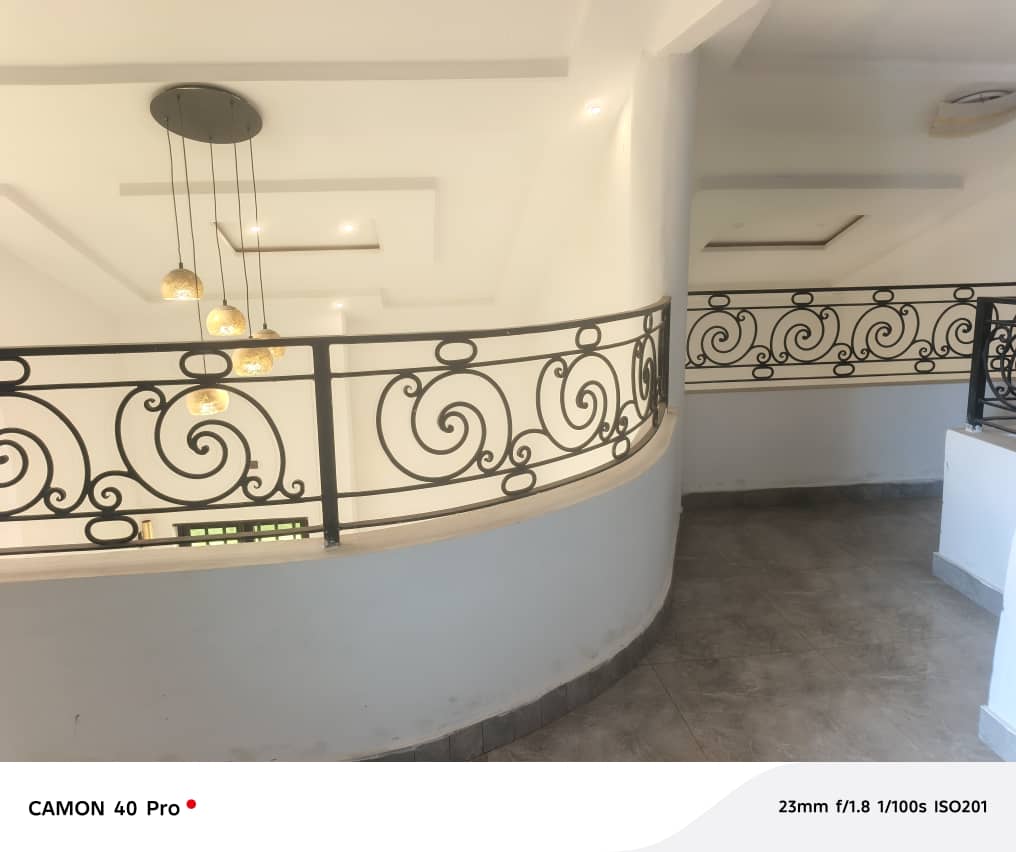 Villa 4 chambres de 750 m² en location à Togo 2000 – 550 000 FCFA
