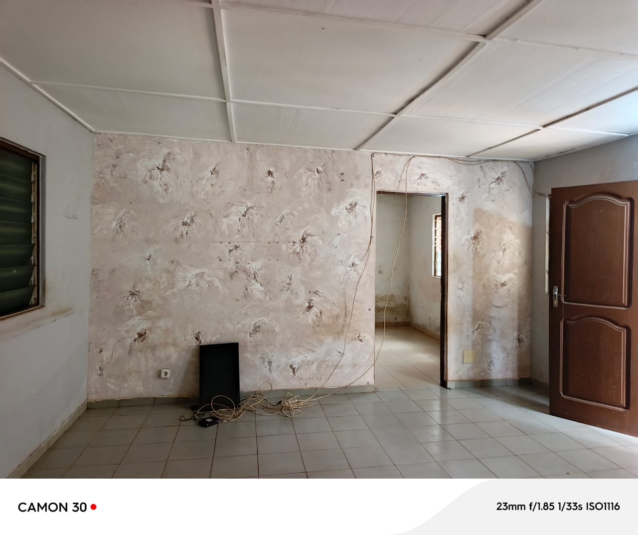 Maison cour 2 chambres en location à Agoè Logopé – 70 000 FCFA