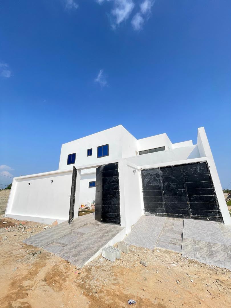Villa 4 chambres en vente à Zanguéra Afiadenyigban – 55 millions FCFA