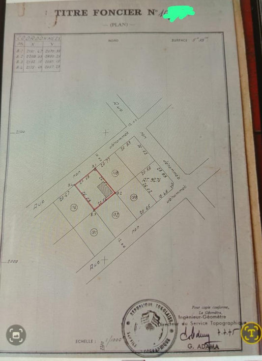 Terrain en vente à Bè Château, rue de l'Ocam – 80 millions FCFA