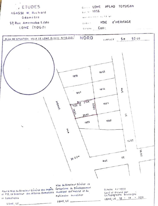 Terrain 1 lot en vente en bordure de goudron à Totsi – 110 millions FCFA